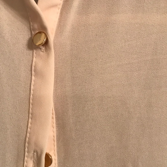 Sleeveless Button Up - Picture 3 of 4